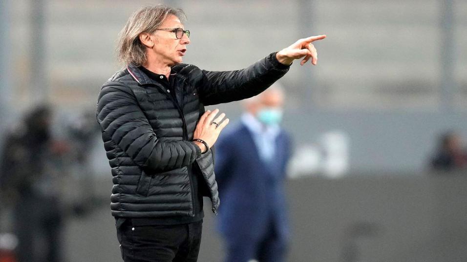 Ricardo Gareca, Peru